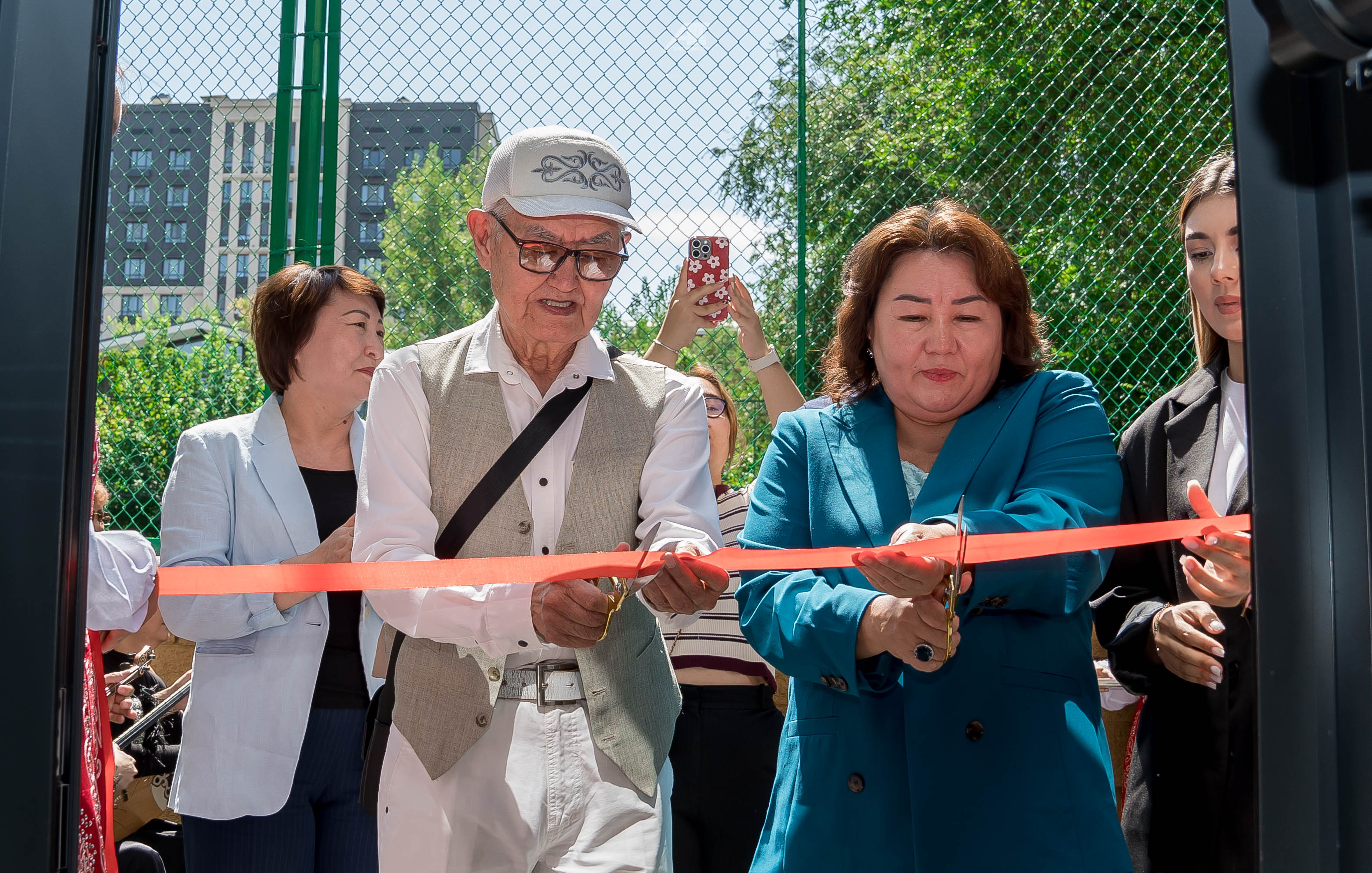 Алматыда дағдарыс орталығы бар жаңартылған Студенттер үйі ашылды