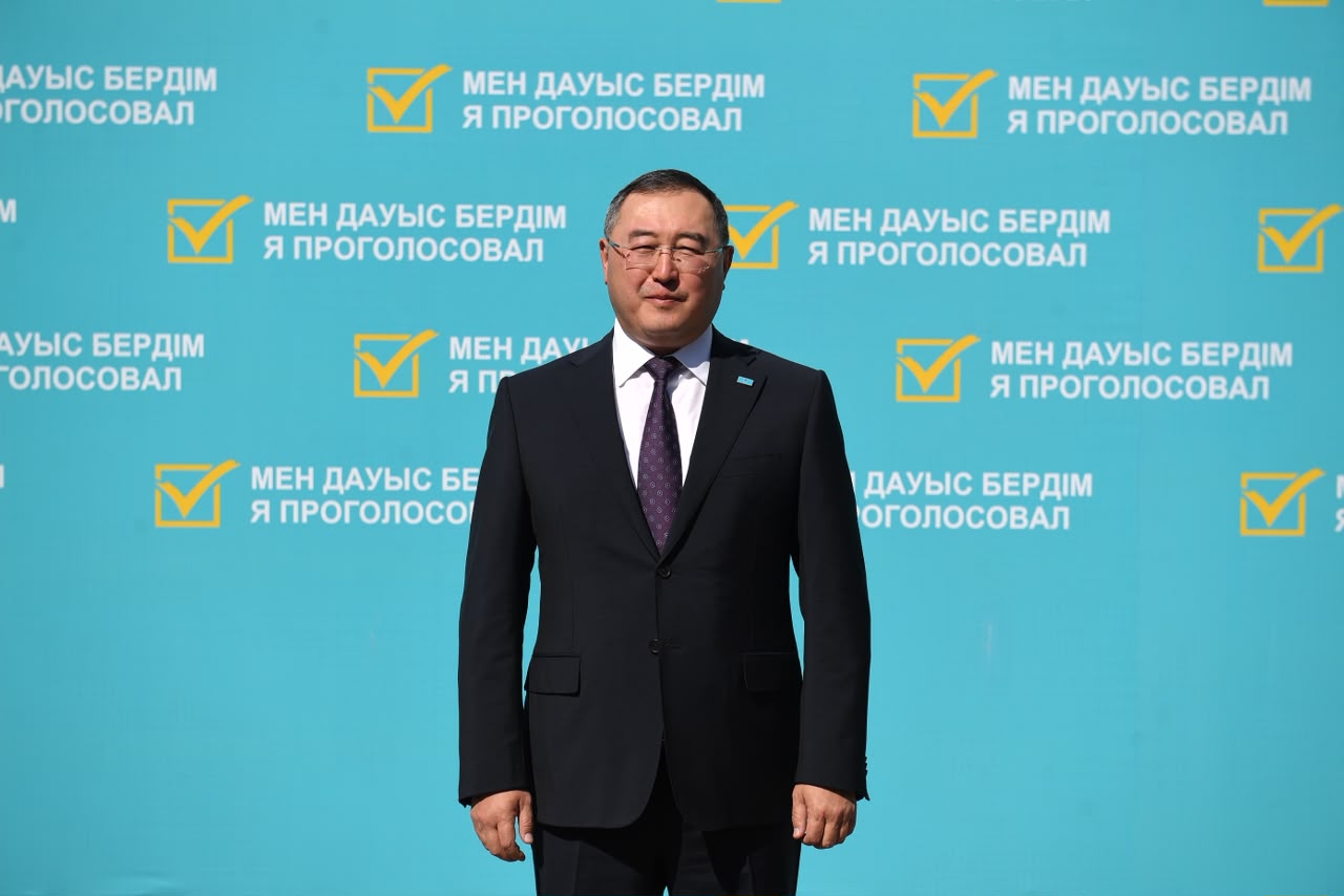 Akim of Almaty region Marat Sultangaziev voted in the elections of deputies to the Kurultai