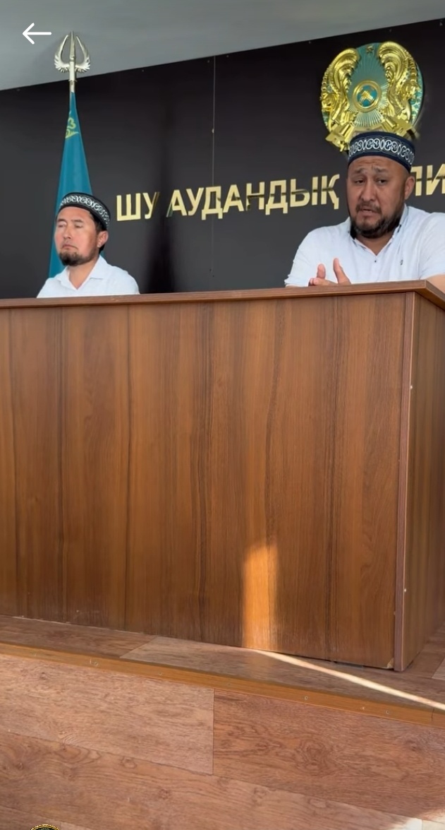 В рамках профилактического мероприятия «Правопорядок», проходящего с 18 по 21 августа, сотрудники Шуской районной службы пробации провели духовно-нравственную встречу с осуждёнными, состоящими на учёте.