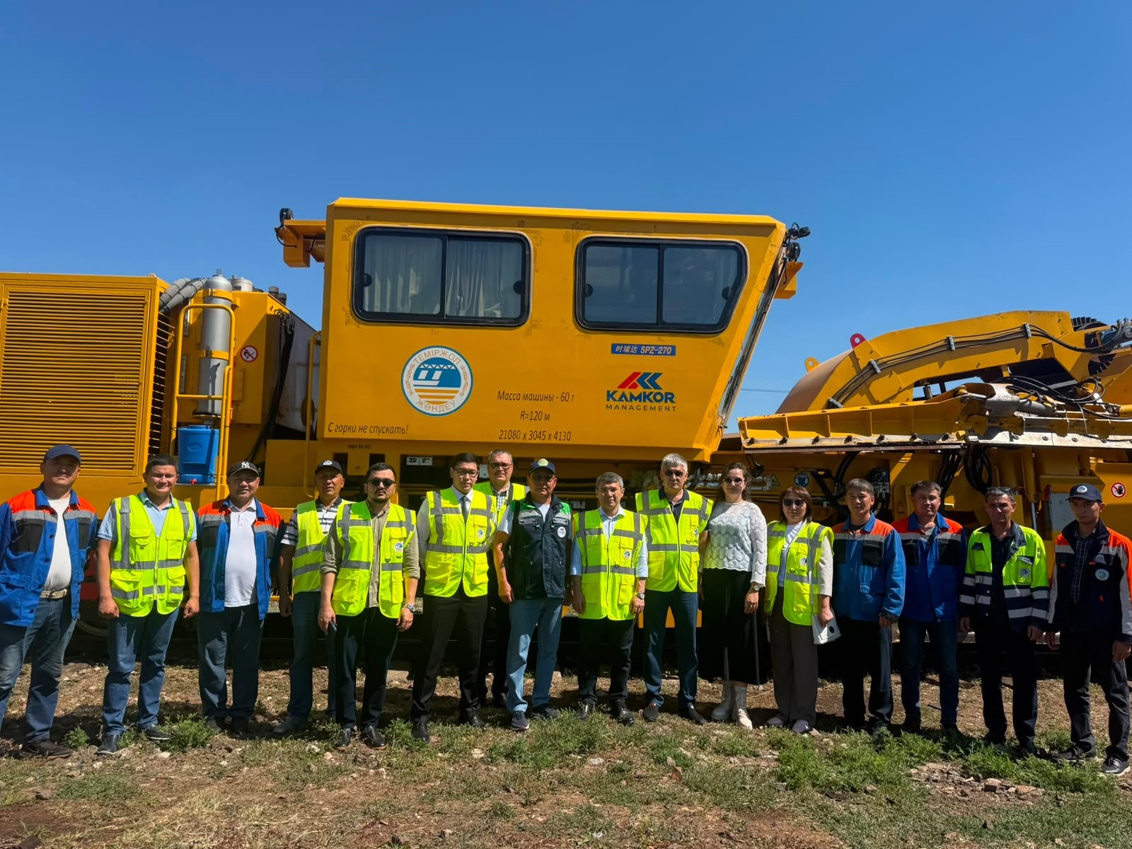 Ambassador of Kazakhstan Meets with Kazakh Specialists Involved in the Reconstruction of Moldova’s Railway Infrastructure