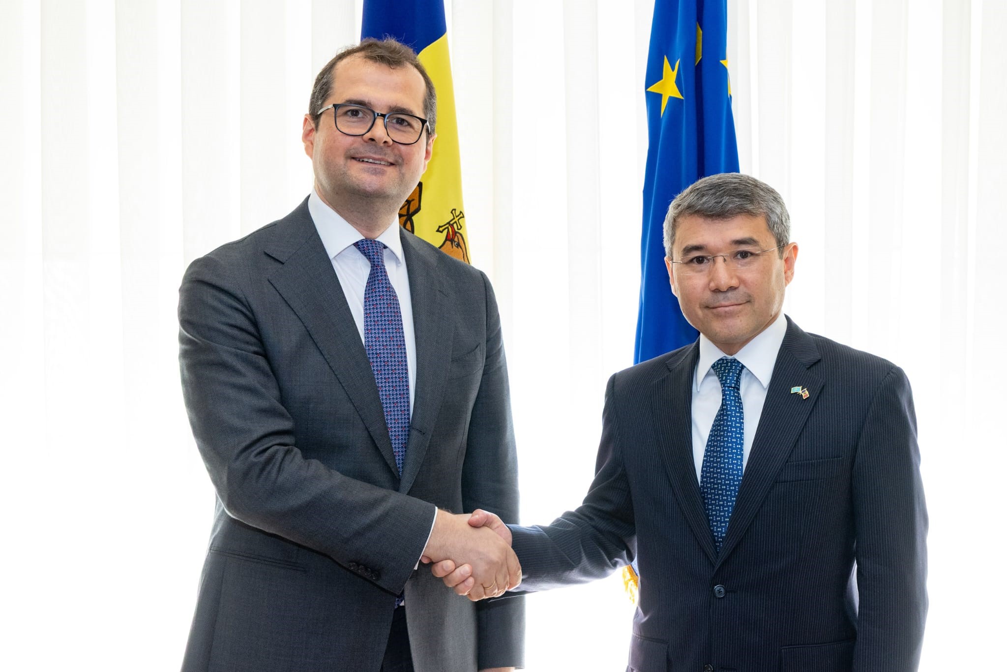 Ambassador of Kazakhstan Meets with  Prime Minister of the Republic of Moldova Vasile Tofan
