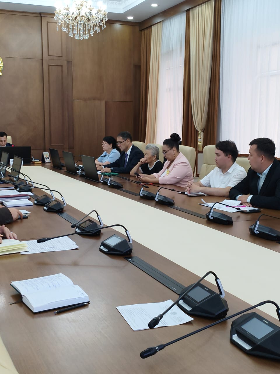 Ұлытау облысында кәмелетке толмағандардың құқықтарын қорғау мәселелері талқыланды
