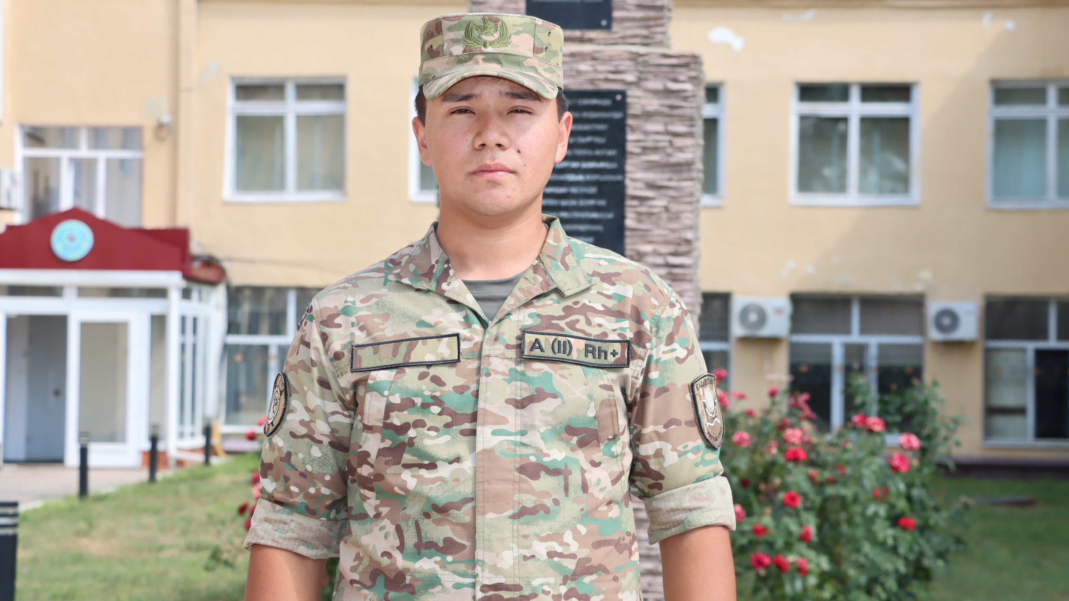 National Guard Serviceman Rescues Two Children During Fire in Uralsk