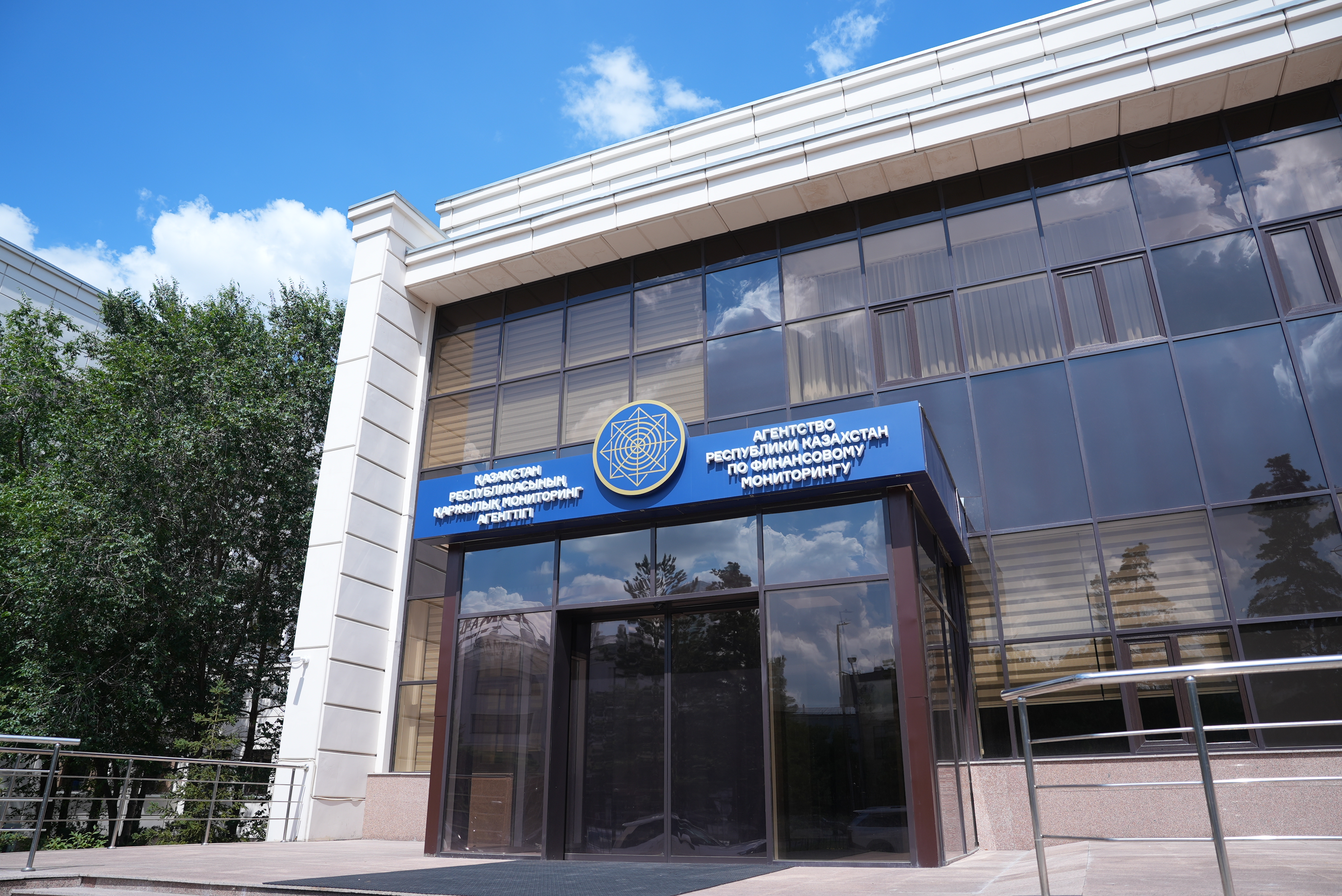 Заңсыз қарыз берудің 78 дерегі: жүздеген миллион теңгеге бағаланған активтер тәркіленді