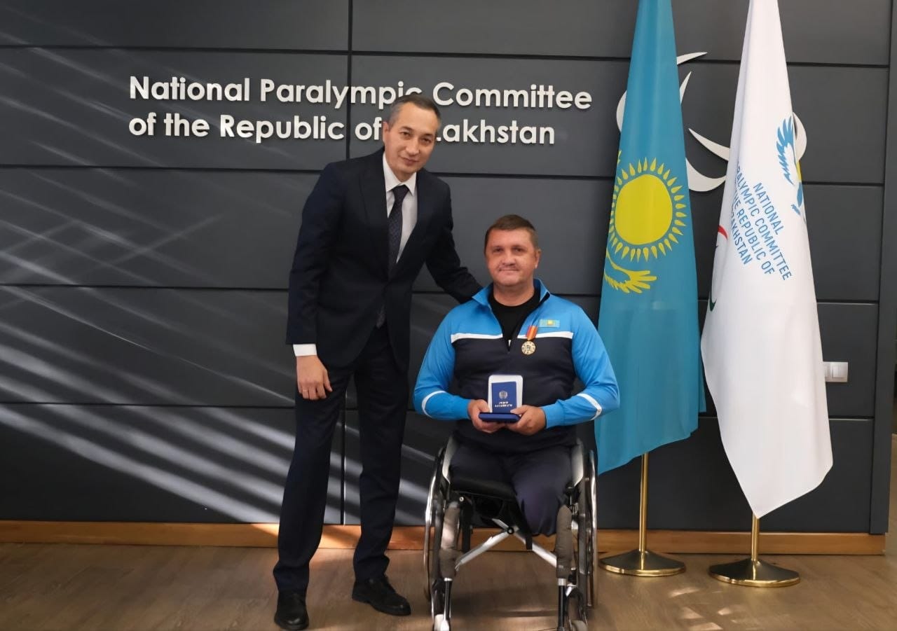 Спорт саласының мамандарына наградалар табысталды