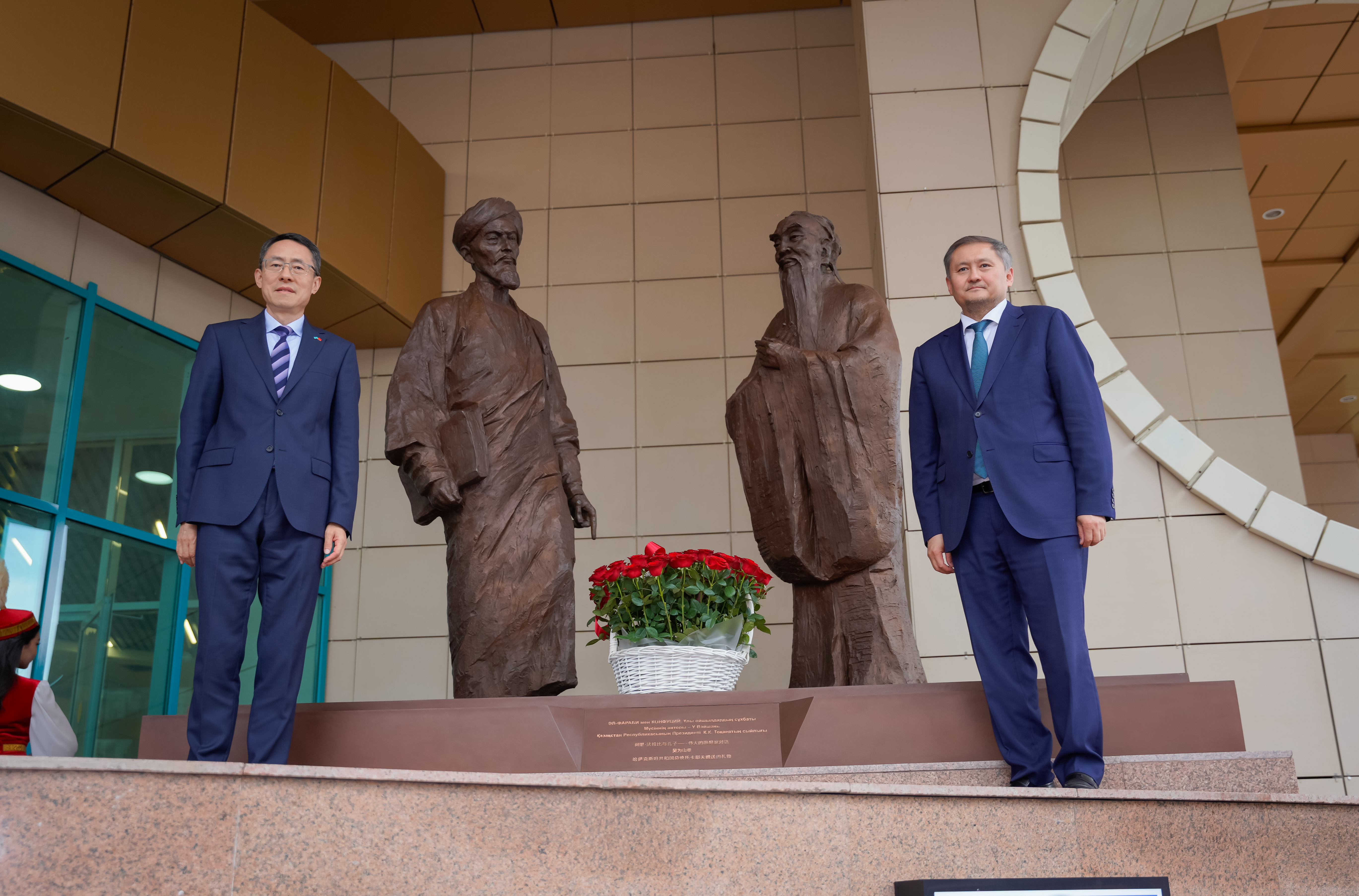 Әл-Фараби мен Конфуций Қазақстан мен Қытай арасындағы білім беру ынтымақтастығының символына айналды