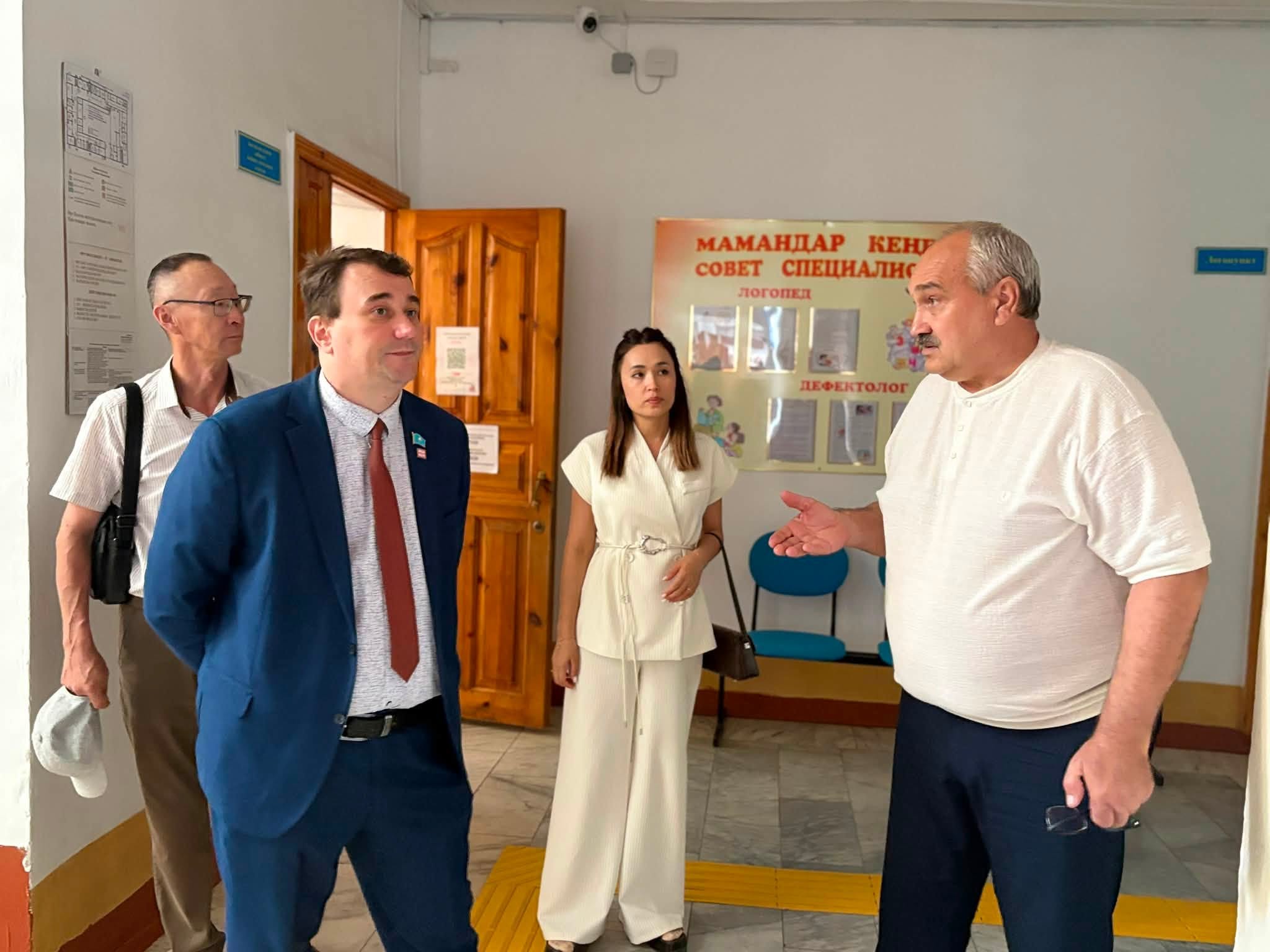 Проведен мониторинг в школах.