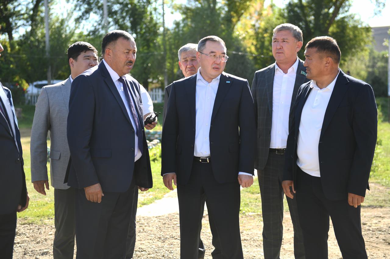 Кеген ауданында әлеуметтік-экономикалық жобалардың іске асырылу барысы қаралды