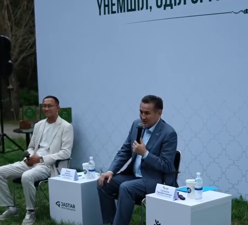 Халықаралық жастар күніне орай Шығыс Қазақстан облысының әкімі өңір жастарымен кездесті. Осы шараға «Еркіндік рухы» жастар қанатының өкілдері де қатысты.