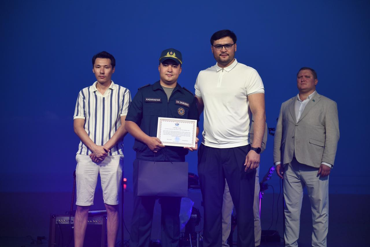 JAGALAU FEST: в Конаеве наградили лучших специалистов по итогам купального сезона