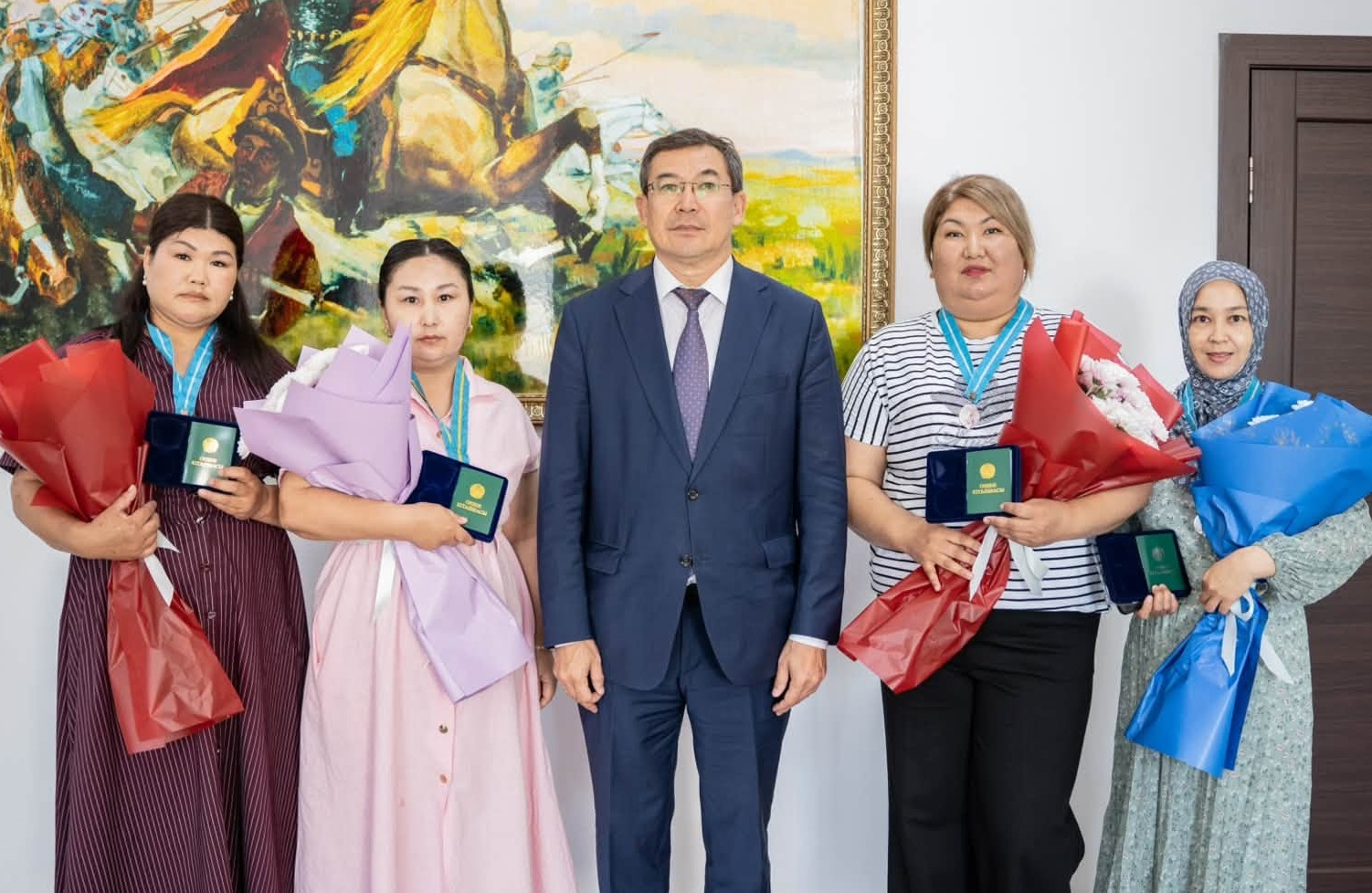 ПОЧЁТ МНОГОДЕТНЫМ МАТЕРЯМ